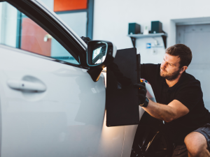 how to buff out scratch on car 2